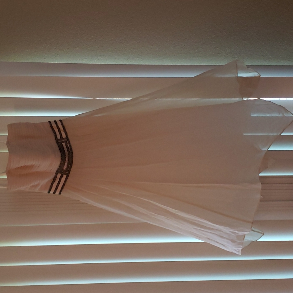 BCBG Paris cream-colored dress (size 2)